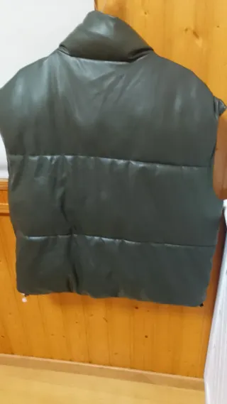 Chaleco bomber Zara verde oliva