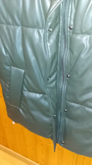 Chaleco bomber Zara verde oliva