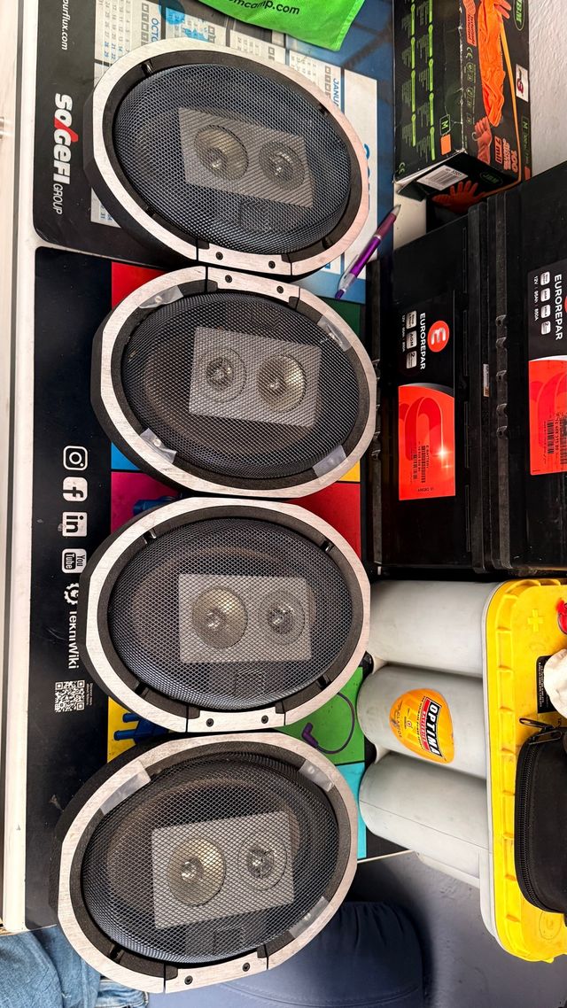 Altavoces JBL T 595 Limited