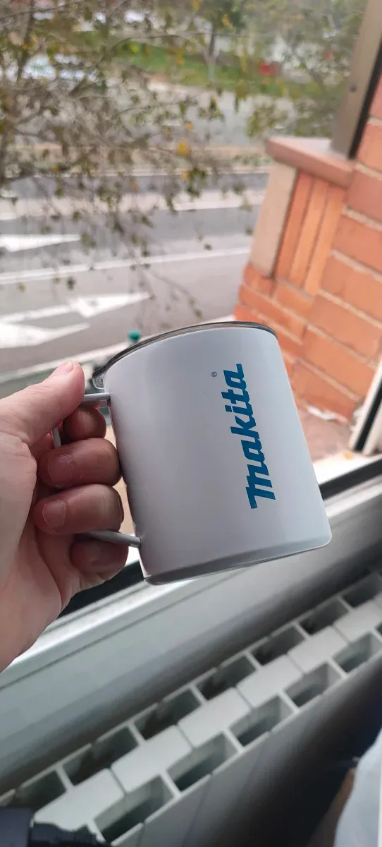 Taza térmica Makita