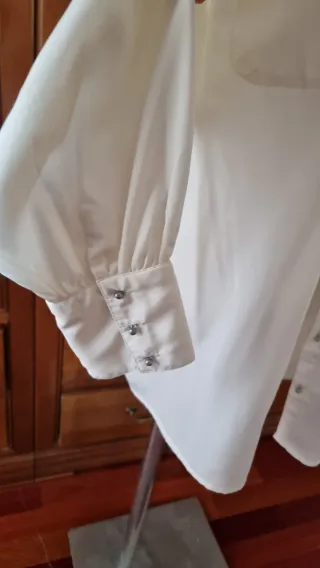 Camisa beige talla 44