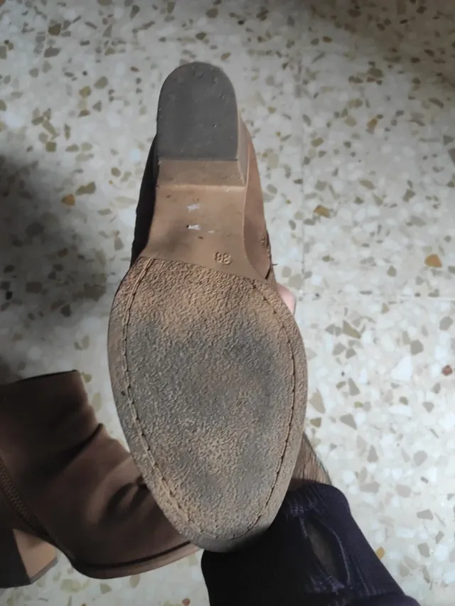 Botas Mustang de ante marrón Talla 36