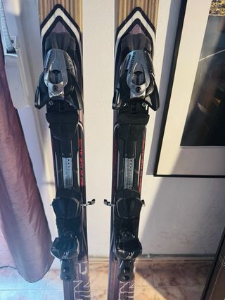 Esquís SALOMON Storm + Botas Lange y Palos SCOTT