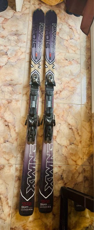 Esquís SALOMON Storm + Botas Lange y Palos SCOTT