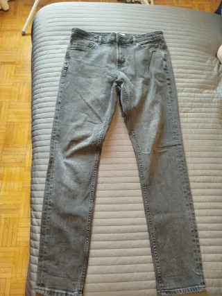 Vaqueros Pull&Bear Negros Talla 44