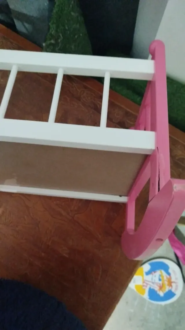 2 Cuna de muñecas rosa y blanca