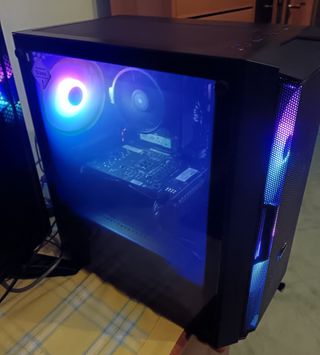 Pc da Gaming Ryzen 7 2700X con 32 gb di ram