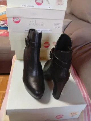 Botines Alesya negros talla 38