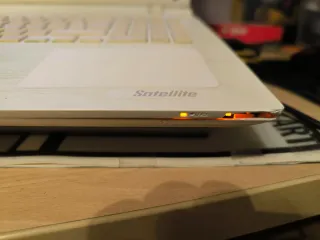 Portátil Toshiba C55-C-175 Beige