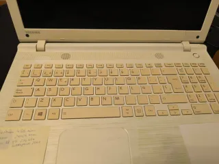 Portátil Toshiba C55-C-175 Beige