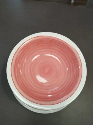 Set piatti Bialetti rosa e bianchi