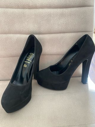 Zapatos de tacón Ouye negros