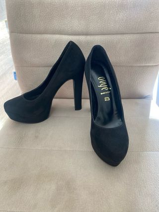 Zapatos de tacón Ouye negros