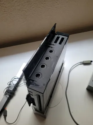 Nintendo Wii + Wii Sports + FIFA