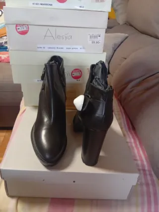 Botas Alesya taco alto negras talla 40