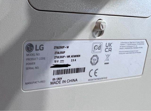 Monitor LG 27 UHD 4K HDR 10 ( 27UL550P- W ) CHOLLO