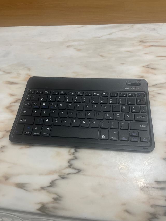 Teclado Inalámbrico USB Recargable