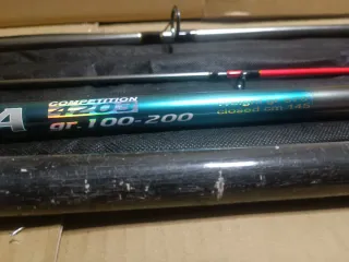 Lote de pesca: cañas, carretes y accesorios