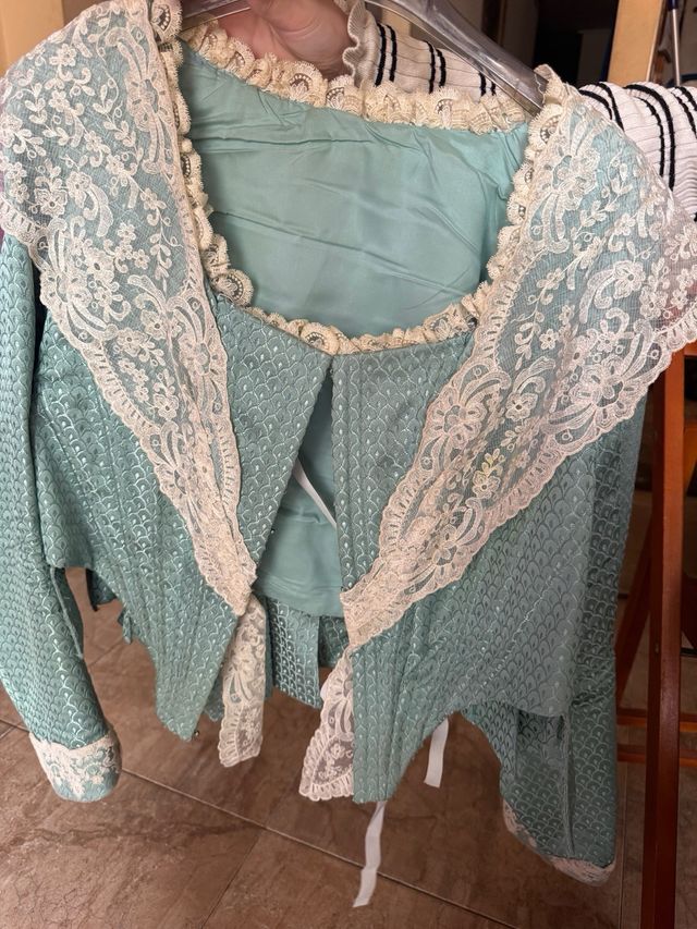 Corpiño de fallera azul y blanco