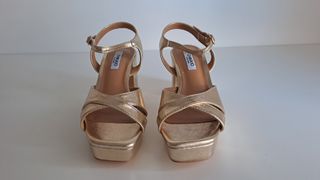 Sandalias Chika10 doradas - Talla 36,37,40 y 41