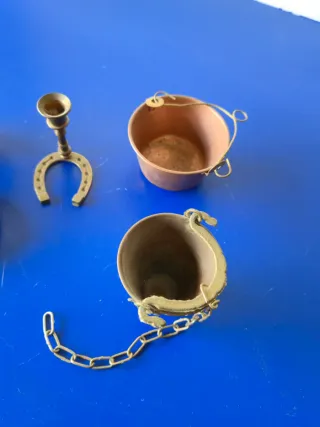 Set piccoli oggetti ottone e rame