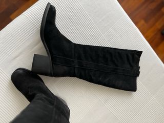 Stivali neri in pelle scamosciata