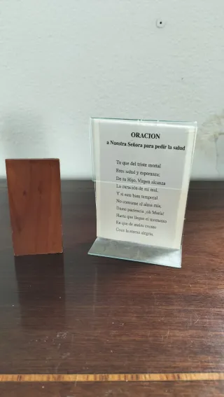 Lote figura religiosas y postal