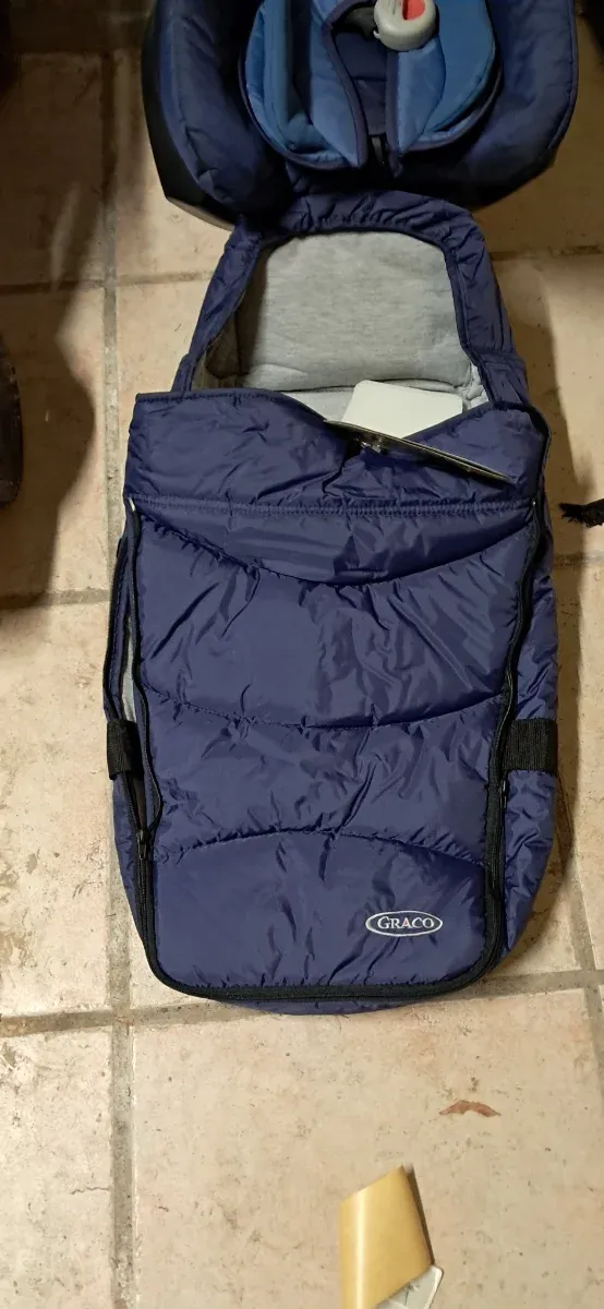 SÓLO FINDE URGE Carro, Maxi Cosi, Capazo y patinet