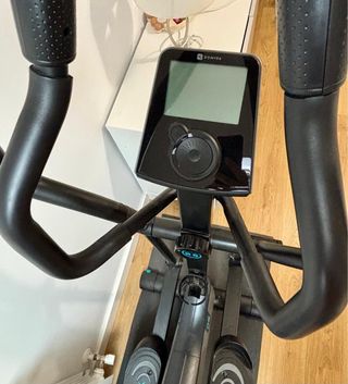 Bicicleta elíptica VE Shape + 09