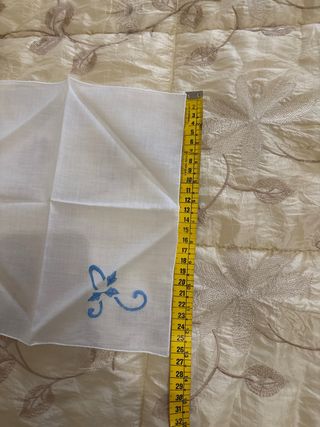 Fazzoletto vintage misto lino ricamato A
