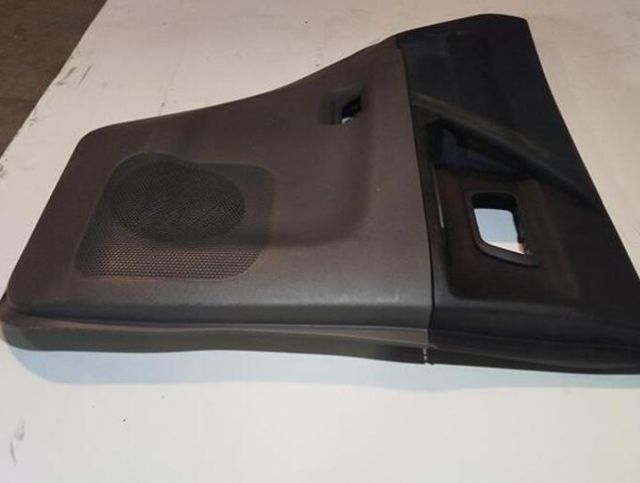 Mitsubishi mr647479 moldura tras izq montero 43432