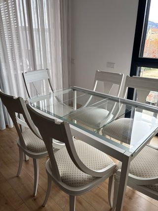 Conjunto 6 Sillas Madera Blancas recién tapizadas