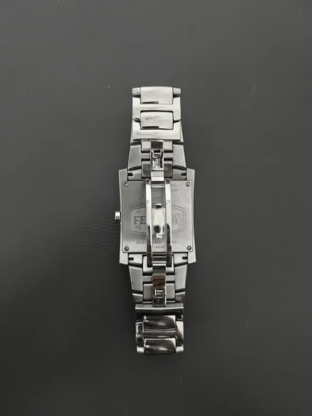 Reloj Festina Cronógrafo Negro y Plateado