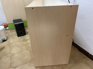 Escritorio blanco espacioso