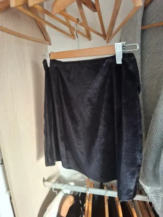 Faldas plateadas brillantes talla única.