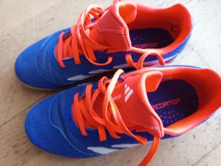 2 pares Adidas Predator