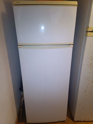 Nevera blanca en perfecto estado