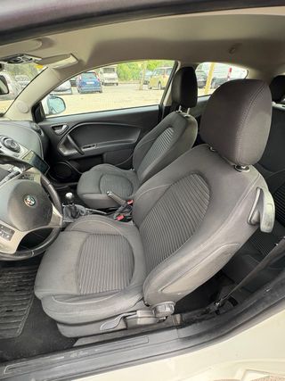 Alfa Romeo MiTO 2012