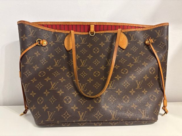 Bolso Louis Vuitton Neverfull Marrón Rojo