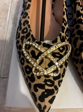 Scarpe Ovye' punta leopardate n.39