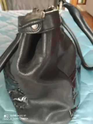 Bolso de piel negro Yanko