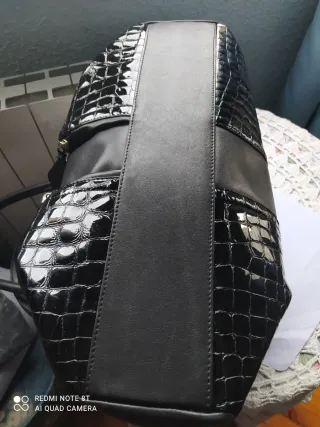 Bolso de piel negro Yanko