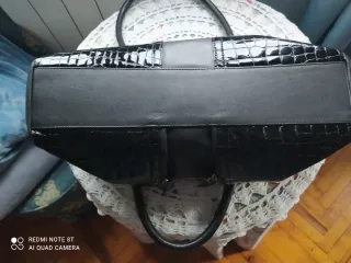 Bolso de piel negro Yanko