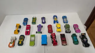 Lote de 18 coches Hot Wheels