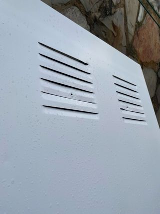 Puerta de trastero blanca