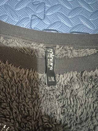 Jersey gris con estampado de gato