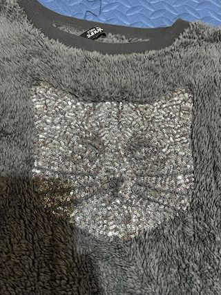 Jersey gris con estampado de gato