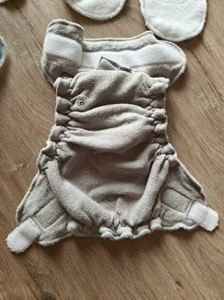 Fraldas Anavy Close + Absorventes