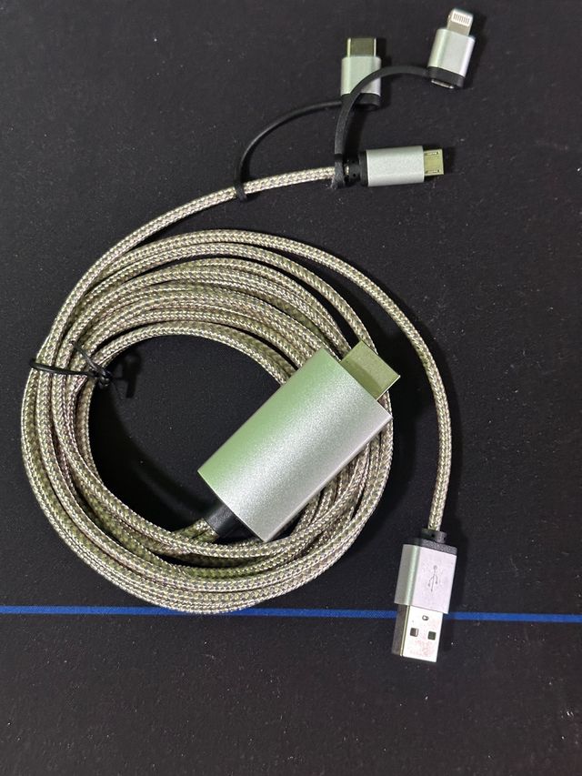 Cable Hdmi 3 en 1: Lightning, USB-C, Micro USB