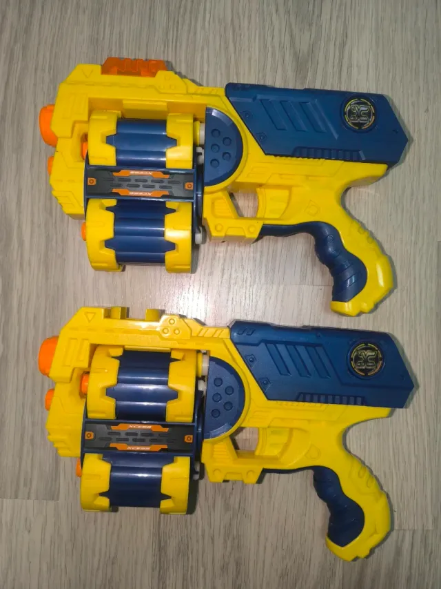 2 Lanzadores Dardos y Discos